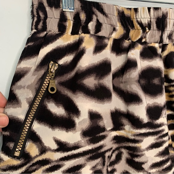 Mela Purdie Animal Print 100% Silk Tapered Ankle Pants Size S Mint! - Picture 4 of 10